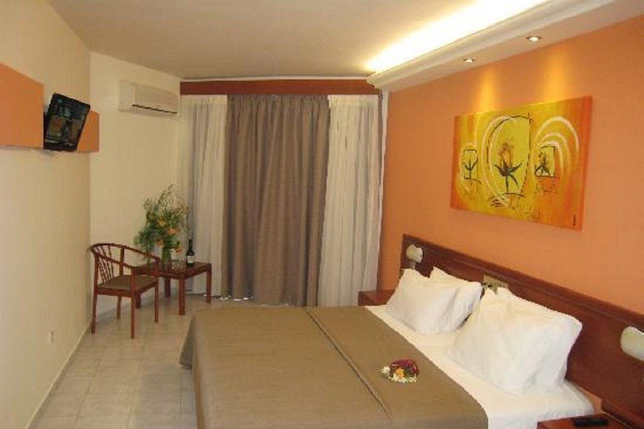 Miramare Bay Hotel Karpathos Extérieur photo