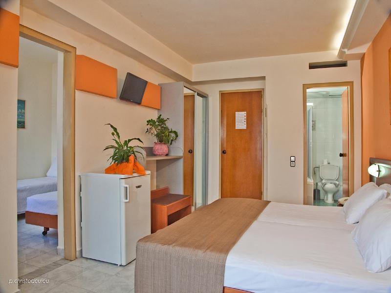 Miramare Bay Hotel Karpathos Extérieur photo