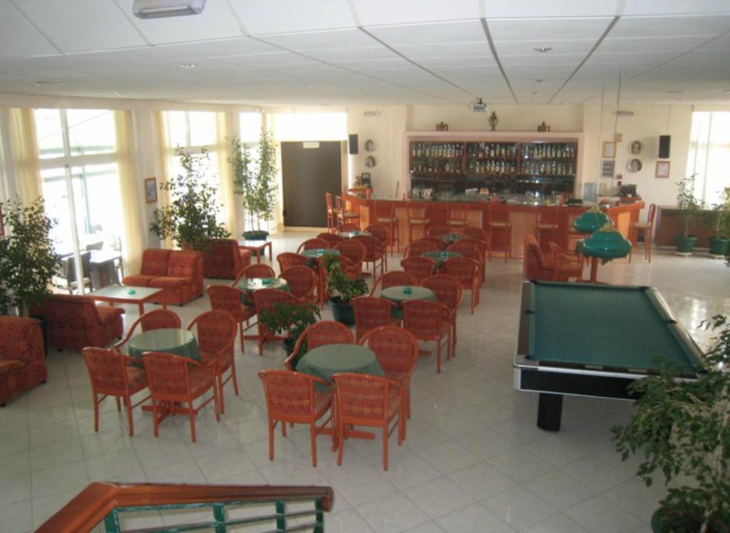 Miramare Bay Hotel Karpathos Extérieur photo