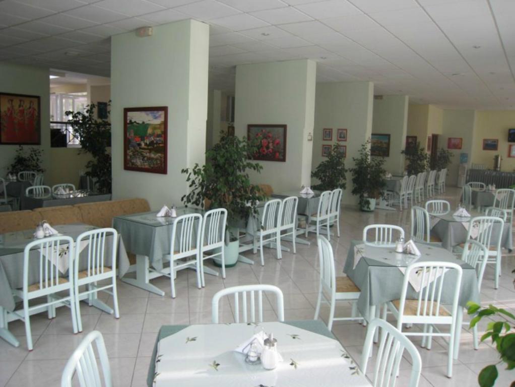 Miramare Bay Hotel Karpathos Extérieur photo